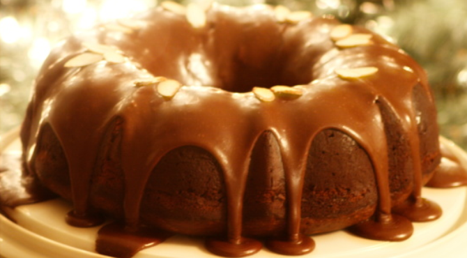 Irresistible: Glazed chocolate bundt cake