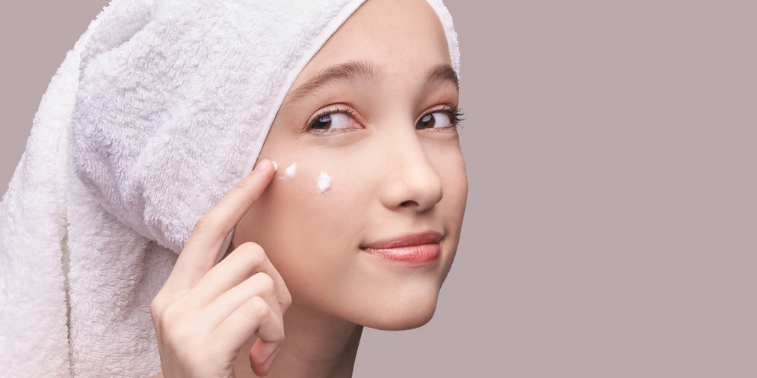 5 Important Reasons Why To Use Facial Oil And Cream For Dry Skin